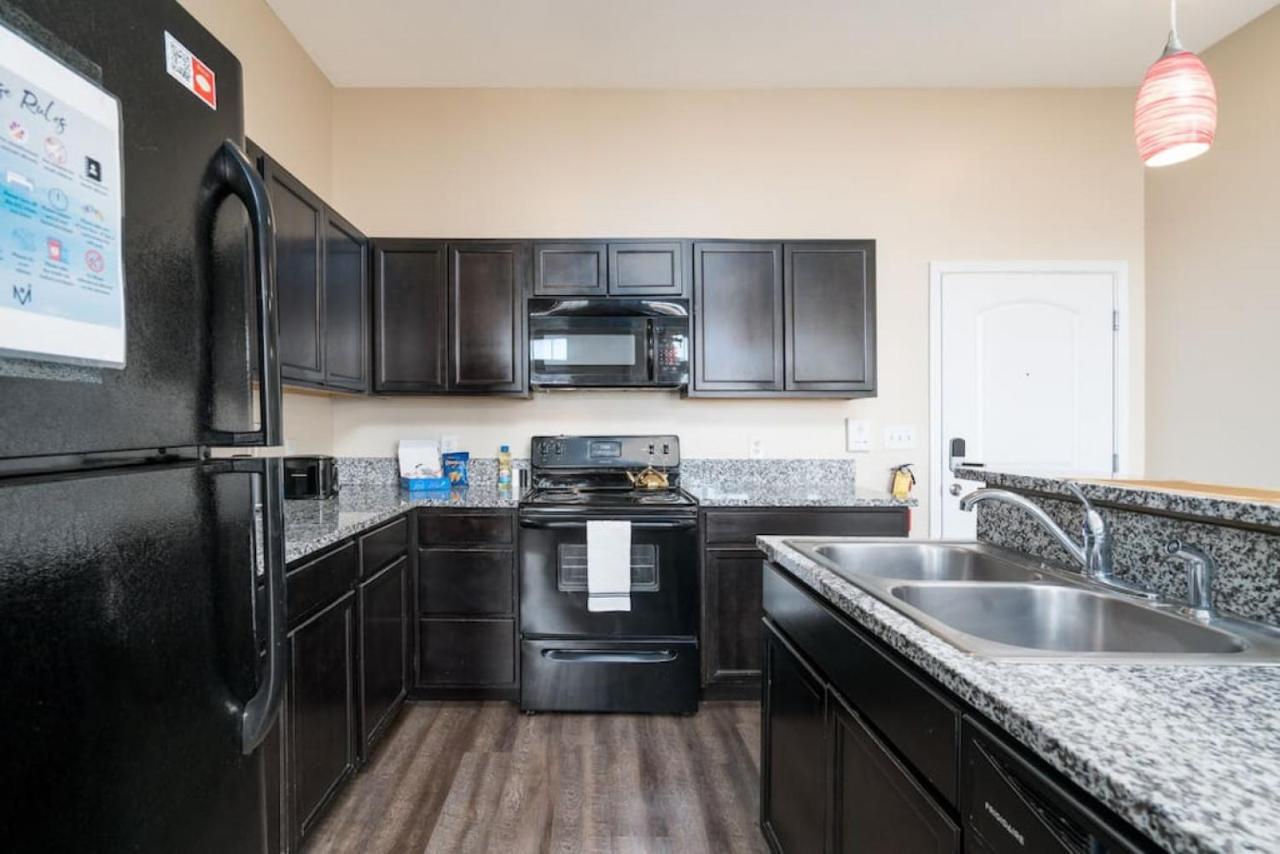 Private Bed Downtown Indy - Shared Διαμέρισμα Ινδιανάπολη Εξωτερικό φωτογραφία
